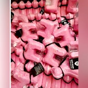 PINK Victoria’s Secret Bath Fizz Bombs - Doggo Set of 4